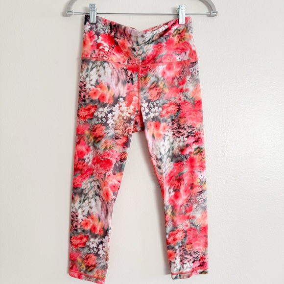 Athleta Floral Elation Capri - Picture 4 of 6